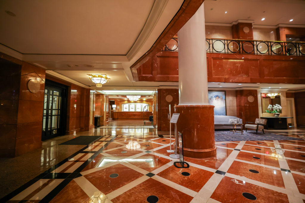 Four Seasons Atlanta Lobby